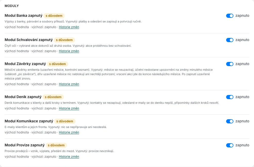 Snímek z ukázky aplikace Bondie: Ukázková aplikace, Správa, Nastavení, oddíl Moduly: přepínače modulů Banka, Schvalování, Závěrky, Deník, Komunikace a Provize, u každého krátký popis, co se stane po vypnutí, a odkaz na historii změn